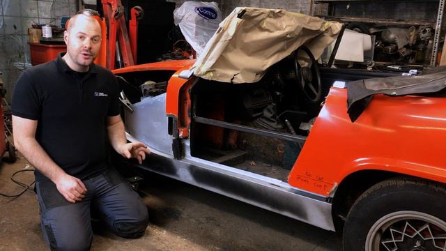 MG Midget 1500 Restoration - A-post Hinge And Skin