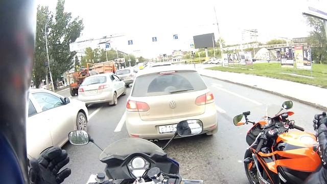 Блог: Спортбайк в городе. И разница 600 и 1000 (литра) смотреть онлайн