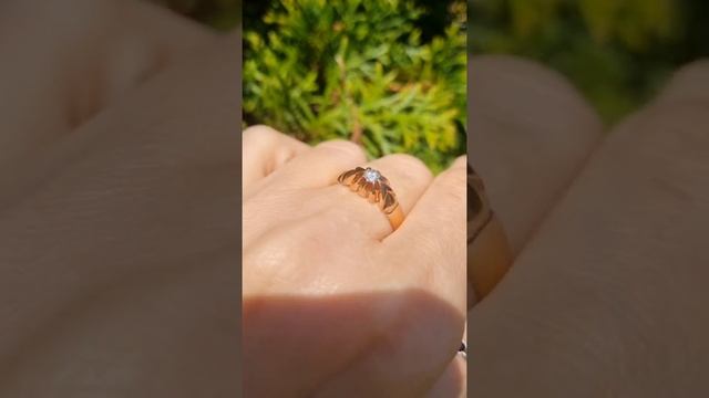 Размер 19. Божественное золотое кольцо с бриллиантом смотреть онлайн