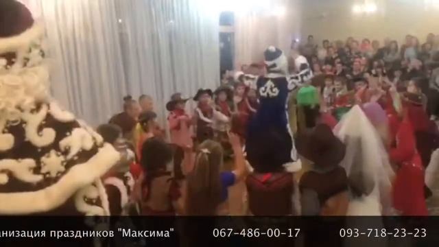 Новогодние утренники с Дедом Мороз и Снегурочкой смотреть онлайн