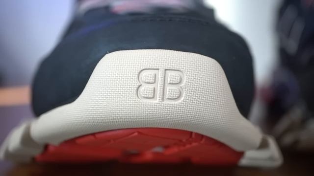 THE P50,000 ($1,000) BALENCIAGA TRACK TRAINER SNEAKERS REVIEW! смотреть онлайн