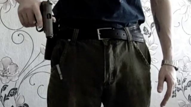 Приведение пистолета к бою одной рукой (без фокусов) смотреть онлайн