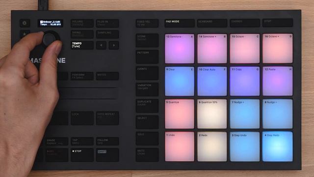 Editing and Mixing Sounds on MASCHINE MIKRO | Native Instruments смотреть онлайн