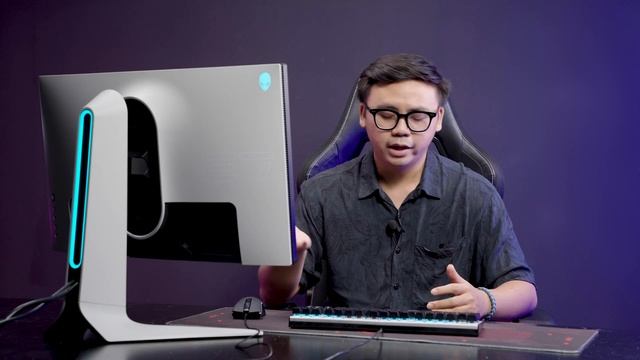 TRÊN TAY MÀN HÌNH CỦA SHROUD - ALIENWARE 2721D смотреть онлайн