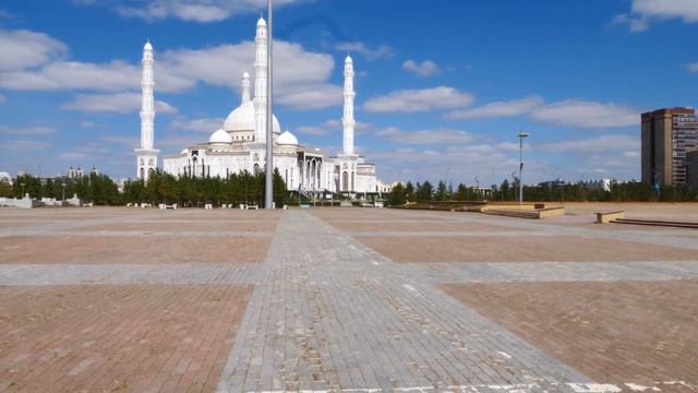 Площадь Независимости. Астана. Нур-Султан. смотреть онлайн