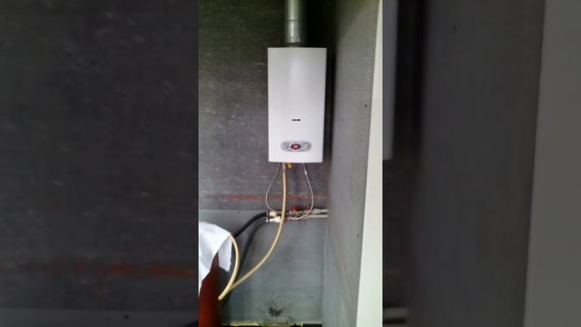 подогрев бассейна газовой колонкой смотреть онлайн