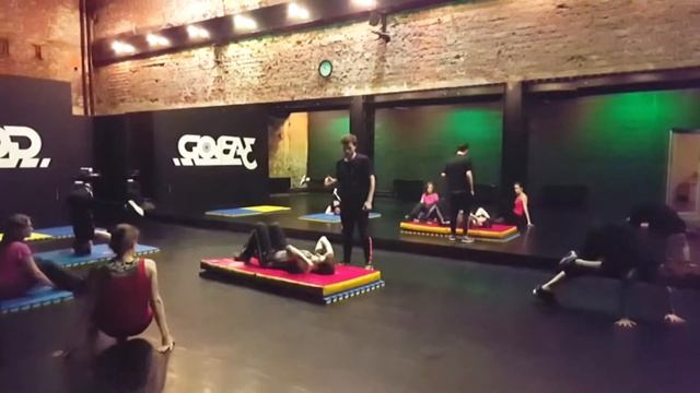 Акробатика / школа танцев Завод / dancezavod.ru смотреть онлайн