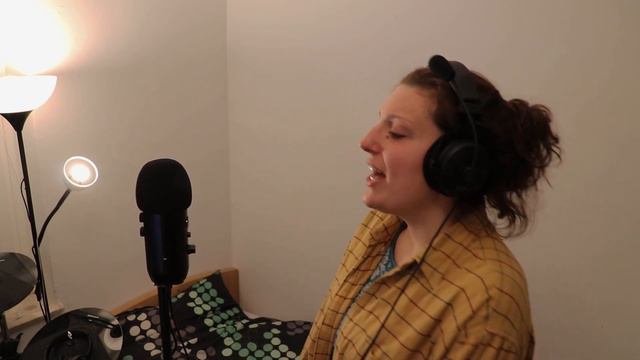 Stronger Than Me - Amy Winehouse | Gloria Cover смотреть онлайн