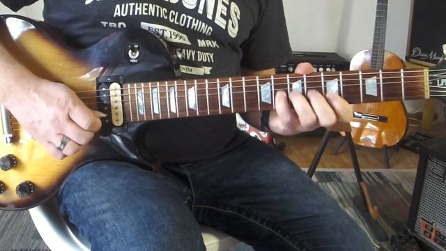 How To Play Blues Guitar..  12 Bar Blues Solo In A-Minor Pentatonic Scale With Tabs