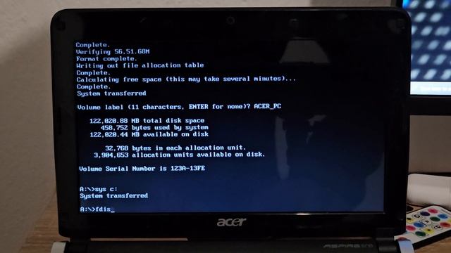 Installing Windows 98 ON A Netbook! смотреть онлайн