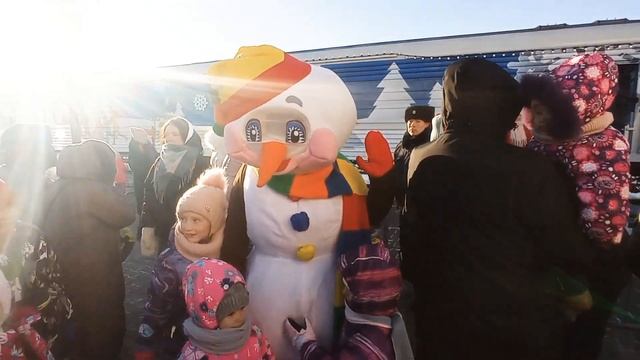 Поезд Деда Мороза прибыл в Йошкар-Олу ☃️ Новогоднее настроение ? смотреть онлайн