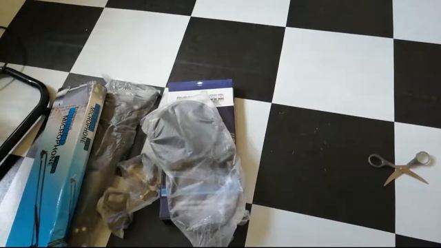 TEST EPISODE: Unboxing The BM-800 Mic Package From Lazada!