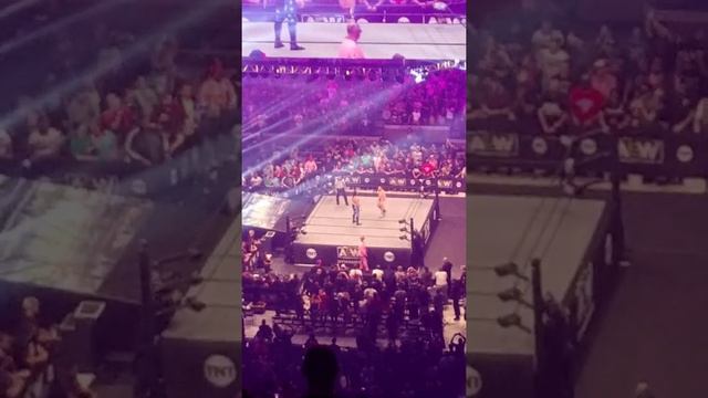 Crowd Hyped for Omega/Bryan Arthur Ashe, Queens AEW!!! смотреть онлайн