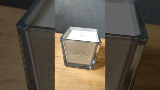 настоящая французская свеча из воска с аромамаслами бренда Люмьер, коллекция Люкс смотреть онлайн