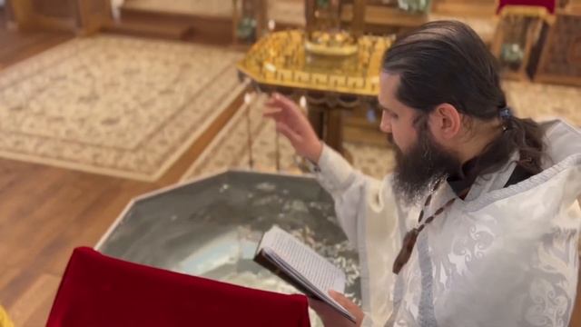 Богоявление. Крещение Господне. Освящение воды в Губино смотреть онлайн