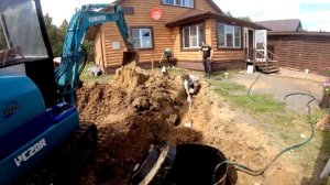 Септик из еврокубов раздавило. Септик Евроколос Гибрид  для высоких вод и глины пришел на помощь.