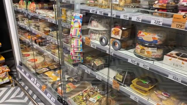 Самокат оставил без завтрака / Снял атмосферную прогулку / Кофе по-новому смотреть онлайн