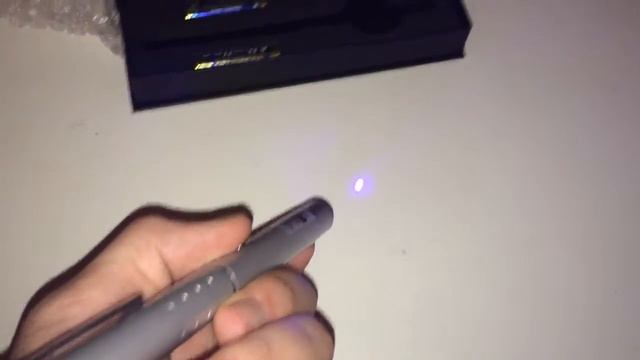 Laser pointer- фиолетовая лазерная указка 50 mw смотреть онлайн