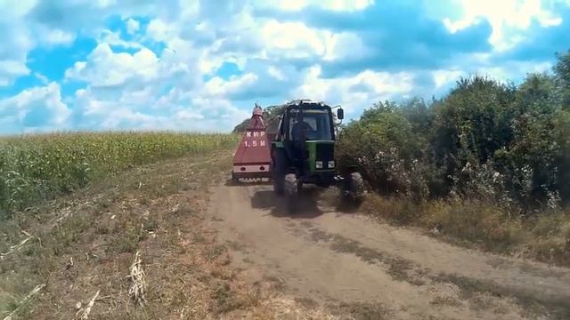 МТЗ 82.1 с косилкой КИР 1.5 и ЮМЗ -6 с прицепом 2птс 4 силосование 2016 смотреть онлайн
