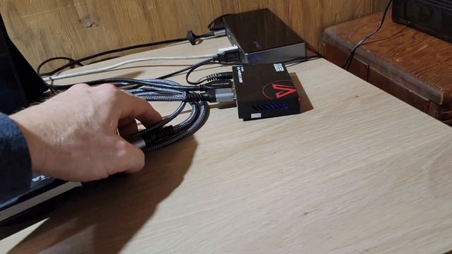 Pixel HDCP Video Output To HDMI TV смотреть онлайн
