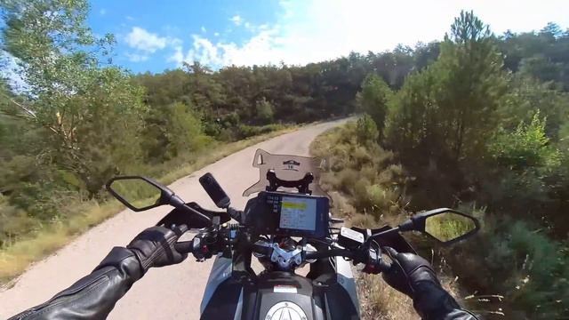 Probamos la Nueva Voge 525 DSX en la Quebrantabook 2023 ¿Merece la pena? смотреть онлайн