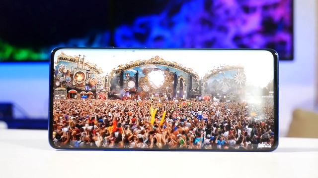 OnePlus 8 Pro - Обзор