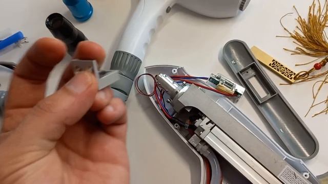 Ручка для неодимового лазера ND:YAG, из чего состоит, запасные части для ремонта, неисправности смотреть онлайн