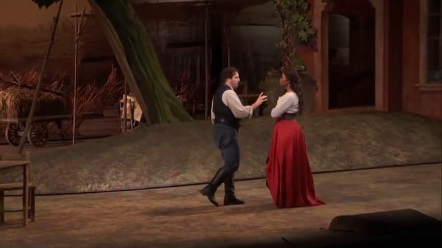 Chiedi all'aura lusinghiera, de l'Elisir d'amore, con Matthew Polenzani y Pretty Yende смотреть онлайн