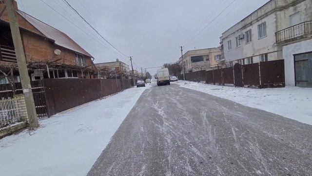 Краснодарский край, посёлок Ильич. И к нам пришла зима. Настоящая, с метелью и морозом! 😍 смотреть онлайн