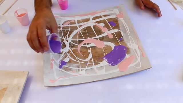 Marbled Office Chair смотреть онлайн