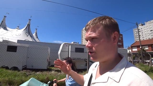 Прогулка по Аргентине, Мар Дель Плата, купили сим карту, сходили в супермаркет Vea, купаюсь в океан