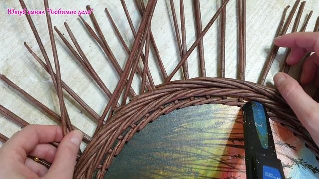 Панно из газетных трубочек! Плетение из газет! смотреть онлайн