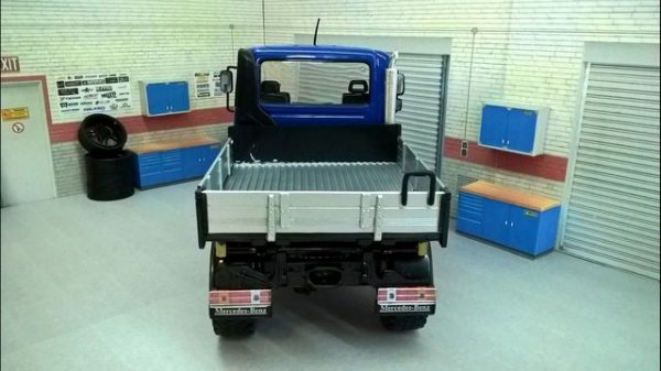 Mercedes-Benz Unimog U400 - Welly - 1/24