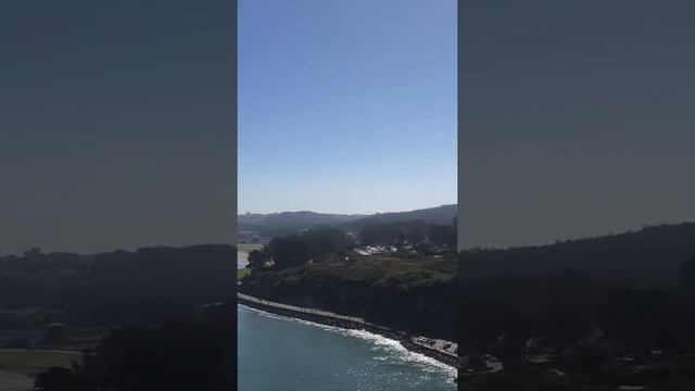 View from the west end of the Golden Gate State Bridge смотреть онлайн