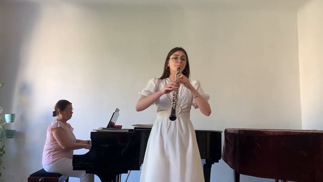 Buzu Cristina, oboi, categoria A. V. Rotaru- “Improvizație și Dans” смотреть онлайн