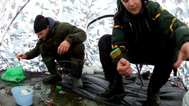 "ЧЁРНЫЕ КАМНИ" ПОБЕЛЕЛИ БЫ ОТ ТАКОГО КЛЁВА! Кременчугское водохранилище. РЫБАЛКА В УДОВОЛЬСТВИЕ! смотреть онлайн