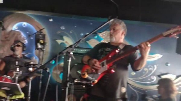 Barracuda: Heart's Cover Band That Will Make You Rock!