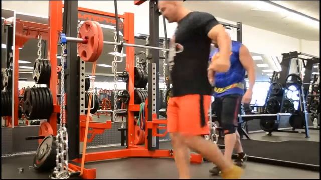 Бодибилдинг видео. Четыре лучших упражнений для развития силы и выносливости