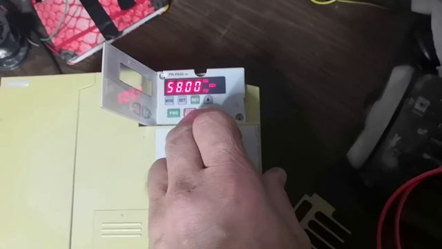 2 серия. Запуск 3х фазного частотника от 220 вольт продолжение. смотреть онлайн