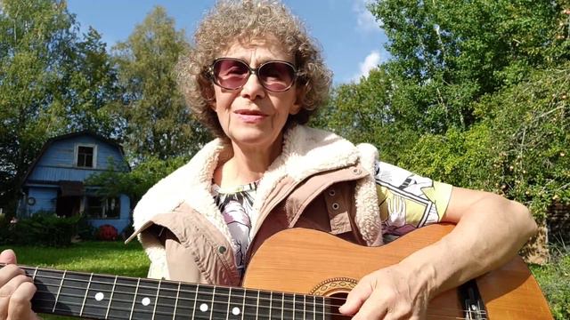 Поет Ира Шраго. Поплыл назад родной перрон. смотреть онлайн
