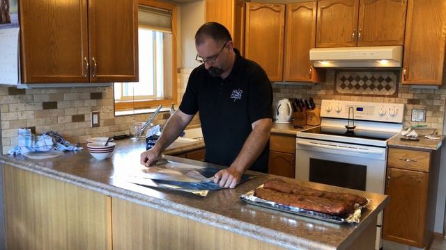 How To: Best fall off the bone easy smoked ribs step by step | What's Kevin Smokin? | Kevin Staigh смотреть онлайн