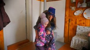 Сказка про ВЕДЬМУ БАБА ЯГА! ПРИКЛЮЧЕНИЯ Карины и Кати в ЛЕСУ!