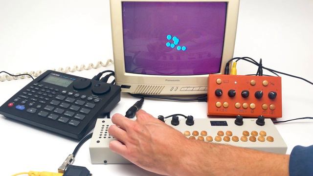 Critter & Guitari - Audio/MIDI/Video Sync Made Easy! смотреть онлайн