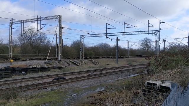 47830/D1645 screams past смотреть онлайн