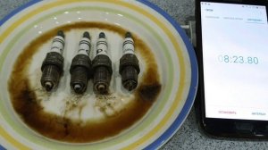 Чистые свечи зажигания! профилактика #azelit #авто