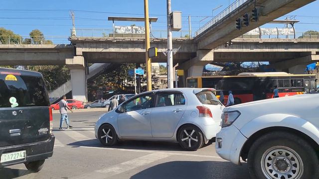 Addis Ababa 4K, Meskel Square UHD смотреть онлайн