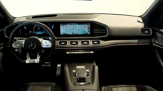 Mercedes GLS 63 AMG (2022) - Performance Luxury SUV!