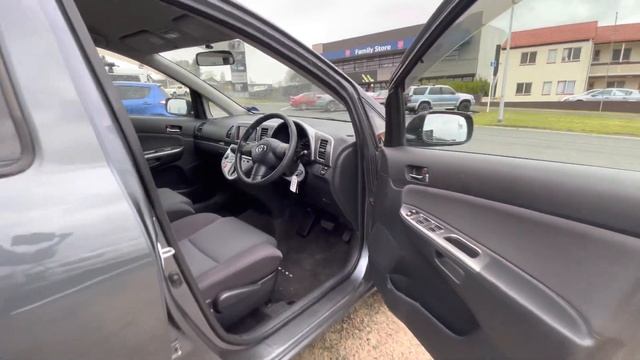 2005 Toyota Wish смотреть онлайн