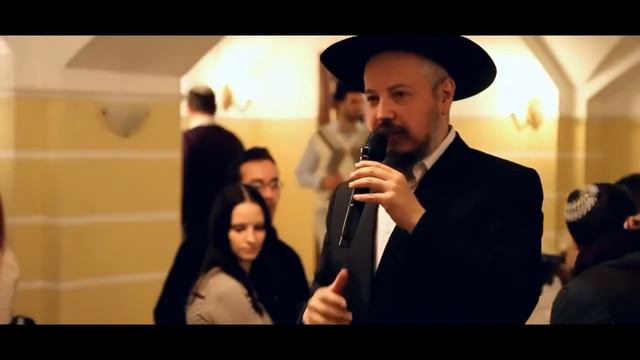 Мы живем под одним небом смотреть онлайн
