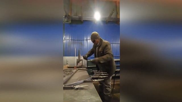 Кованный забор. Сборка пролетов, холодная ковка. смотреть онлайн